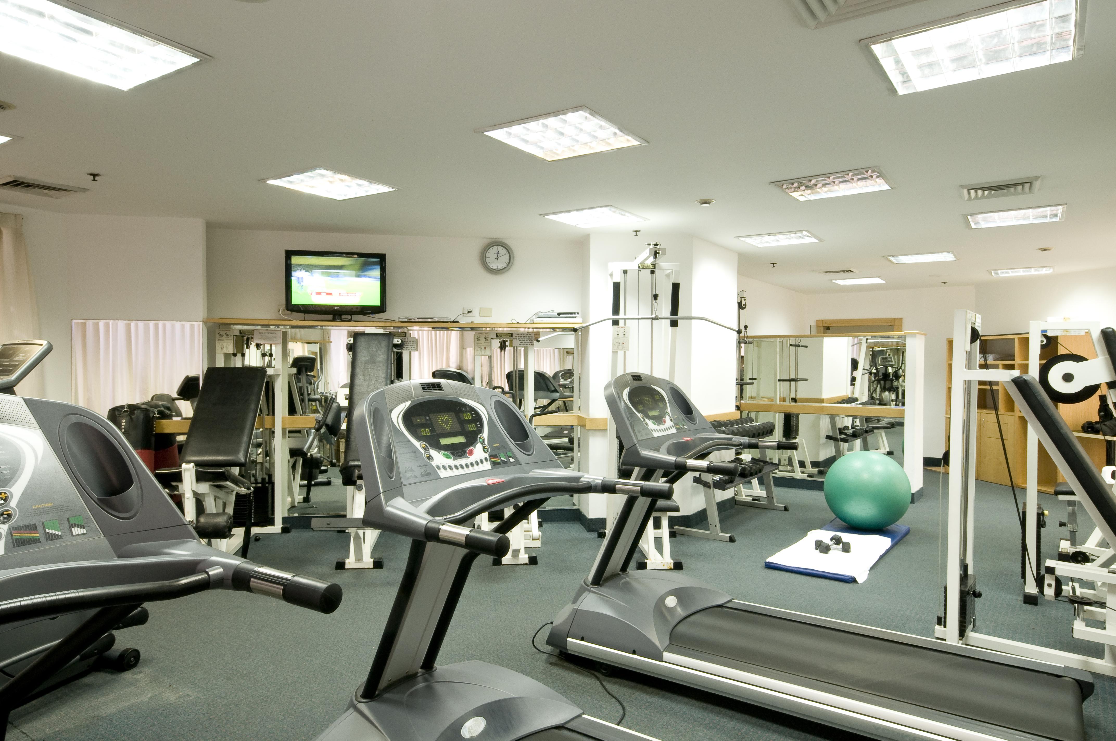 Leonardo Club Hotel Dead Sea Неве-Зогар Екстер'єр фото A gym in a hotel