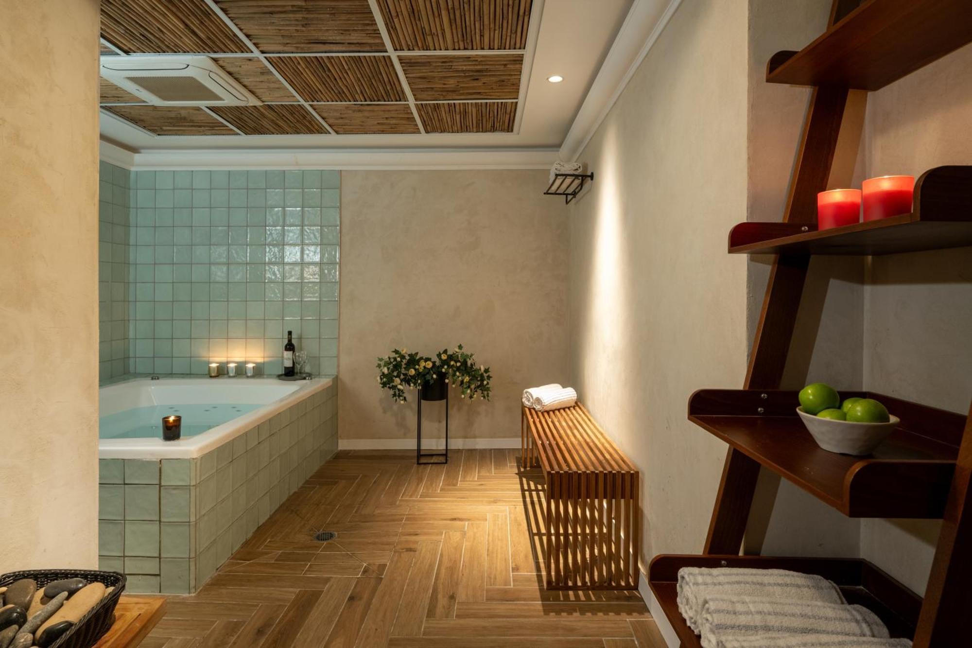 Leonardo Club Hotel Dead Sea Неве-Зогар Екстер'єр фото A modern spa
